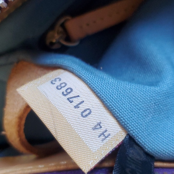 Dooney and Bourke purple purse - Picture 13 of 13